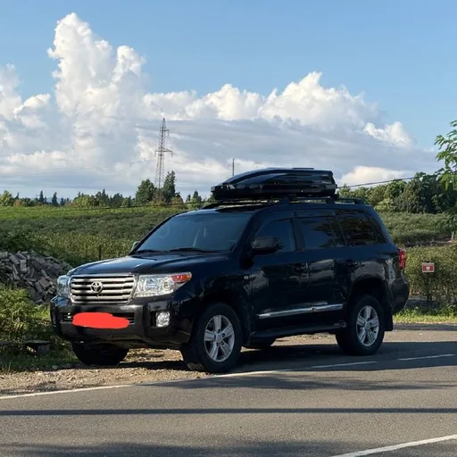 Toyota Land Cruiser 200