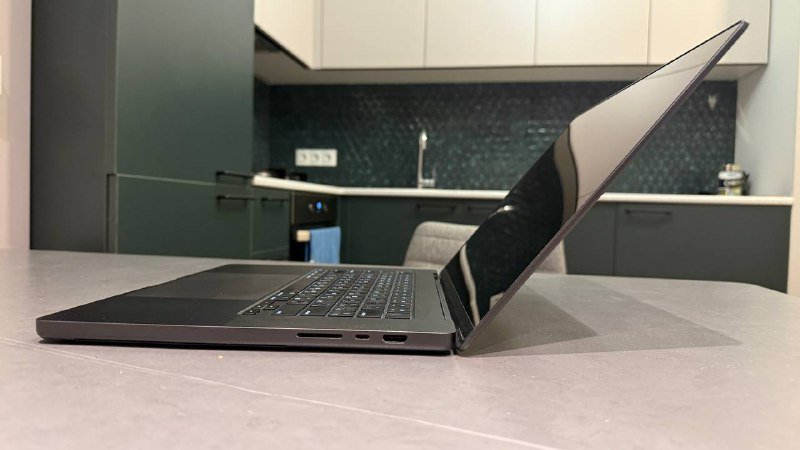 MacBook М3 PRO 16 дюймов 18 ГБ 512 ГБ SSD 2
