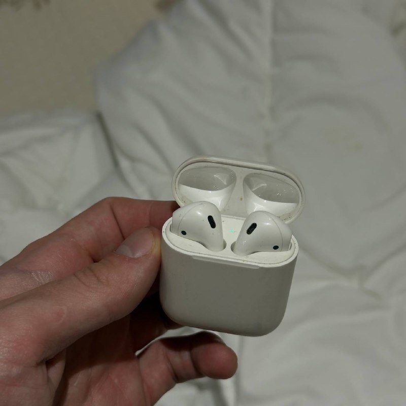 AirPods A1602