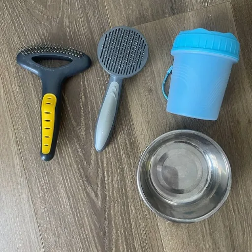 Расчески для собак, лапомойка, миска