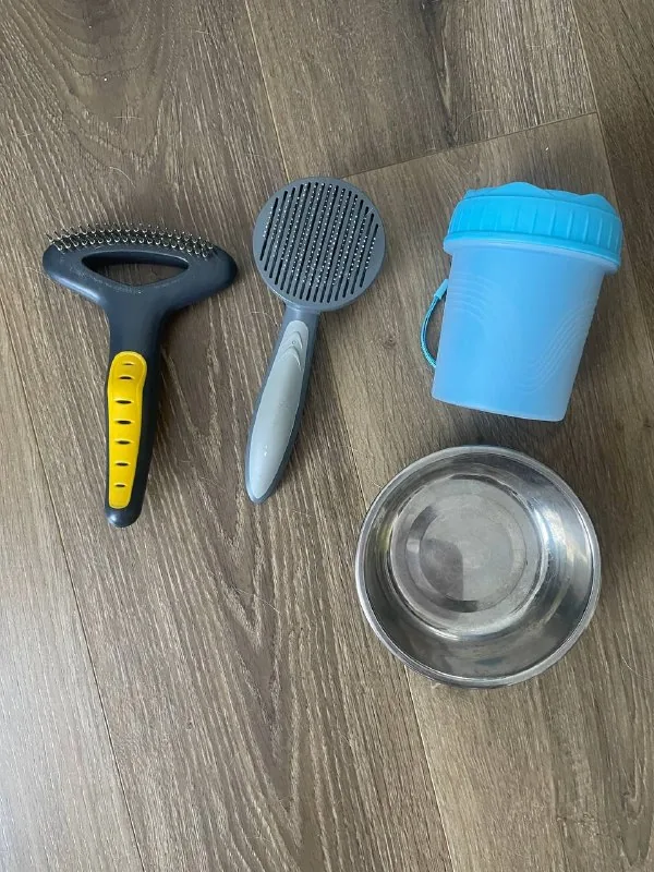 Расчески для собак, лапомойка, миска 1