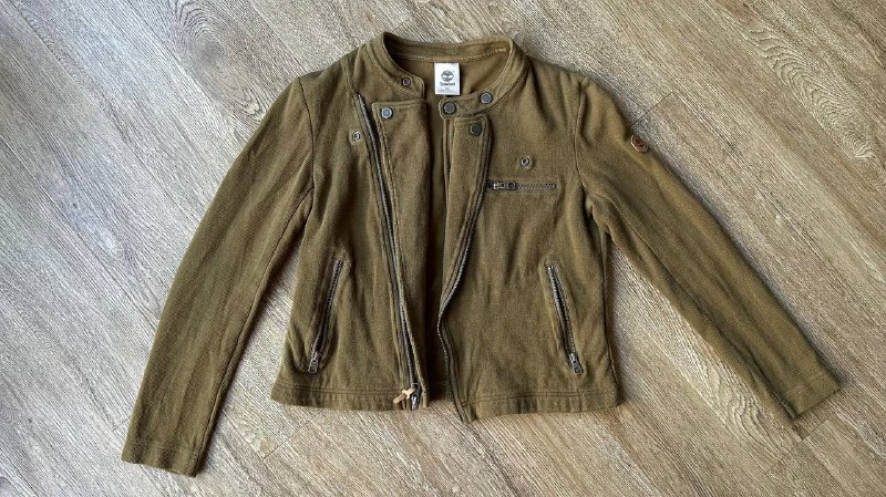 Косуха Timberland, Теплый кардиган, Платье на кулиске, Металлический пояс, Короткий лонгслив, Кофта с расклешенными рукавами, Тёплая юбка, Блуза H&M, Летнее платье Monki, Лонгслив Monki