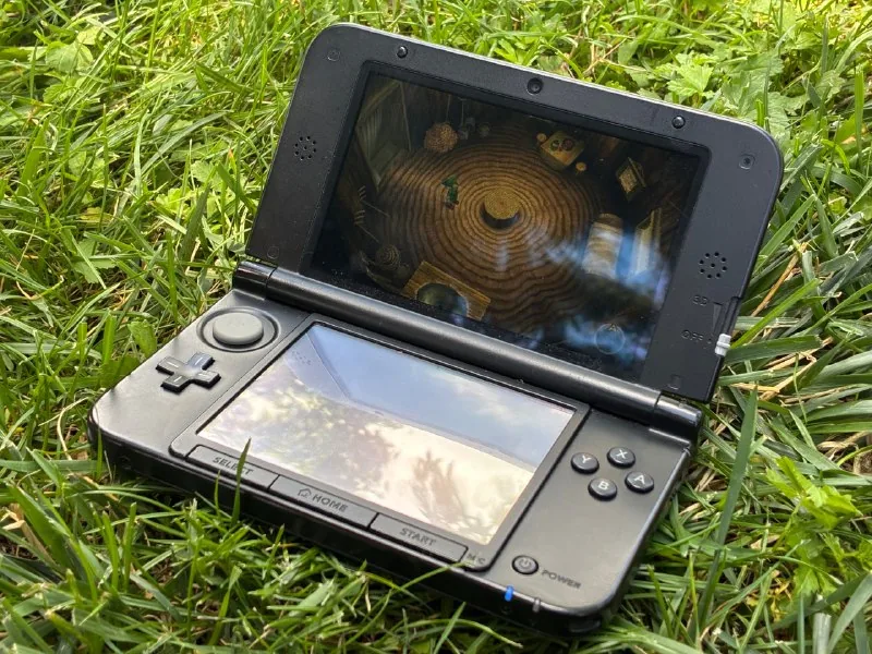 Nintendo 3DS XL 1