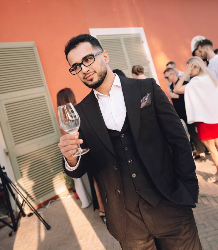 Мужской свадебный костюм, белая рубашка