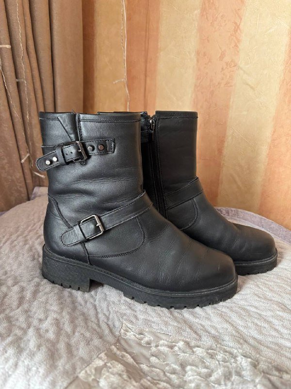 Зимние полуботинки, белые кожаные кеды Vogg, чёрные кожаные лоферы Caprise, белые кожаные лоферы Тофа