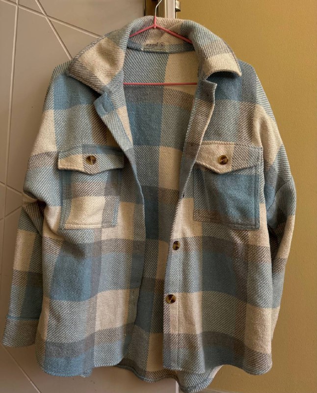 Спортивные штаны ravenclo, клетчатая рубашка оверсайз, жилетка оверсайз 3