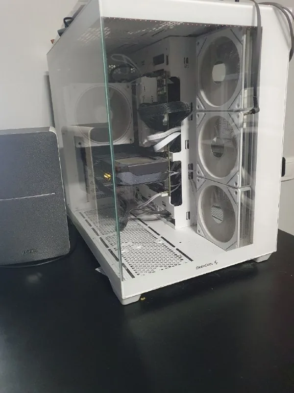 Корпус Deepcool CG530 4F WH 1