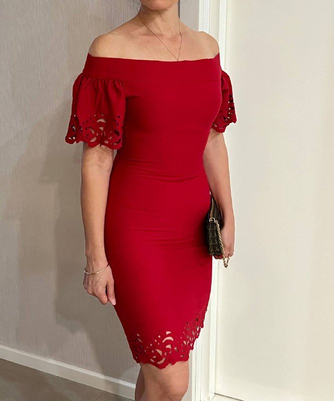 Красное платье, платье с цветами topshop, черный комбинезон Cameo Rose