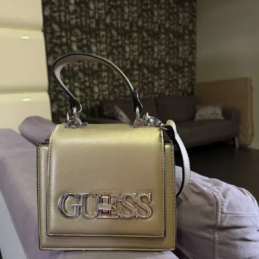 Сумочка Guess