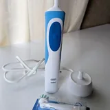 Электрическая зубная щётка Braun Oral-B 1
