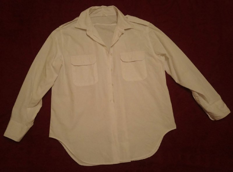 Стильная белая рубашка оверсайз