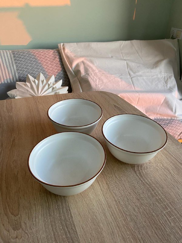 Набор чашек и тарелок 5