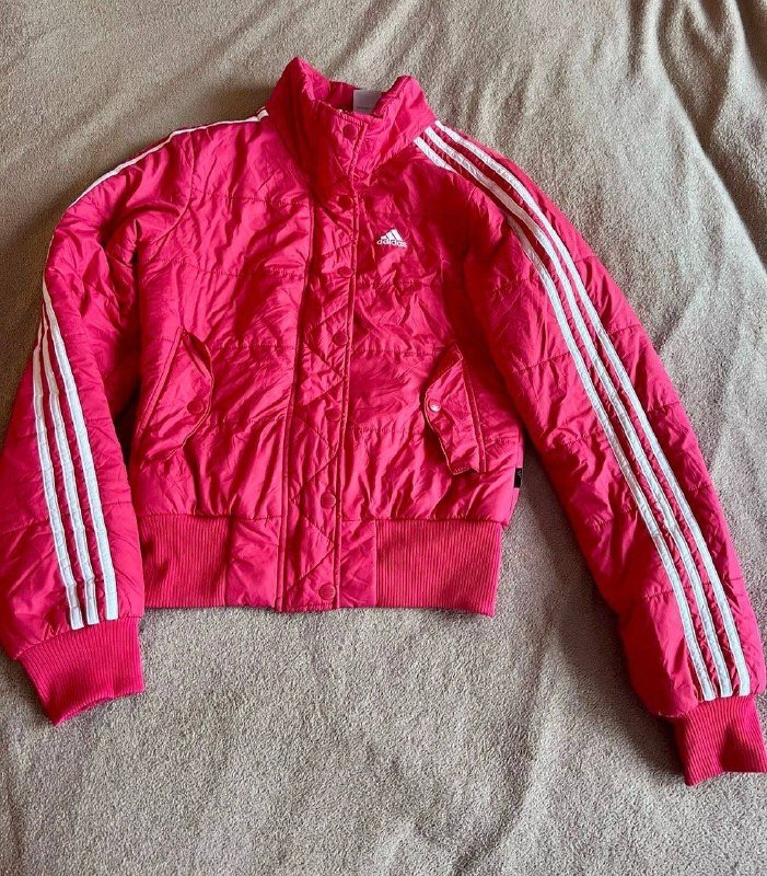 Куртка Adidas, утепленные лосины Calzedonia, мужская толстовка Woodland