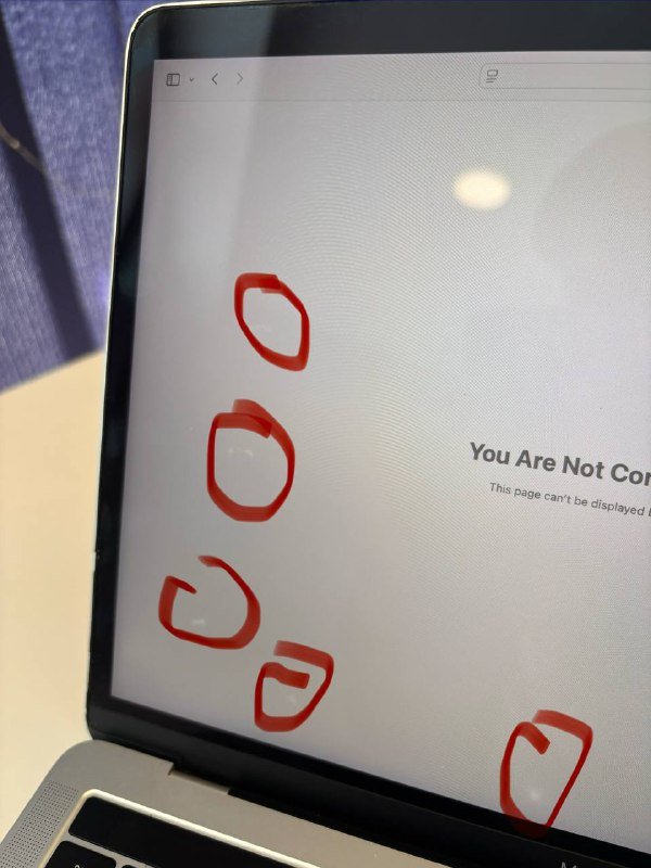 Macbook pro 2019 i5 16/256 GB 4