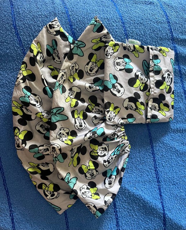 Доска из бамбука, открывашка, коралки 37-38, шапочка для плавания, беруши, солнечные очки, бахилы, купальник XS, кофта S, шорты S, парфюм, юбка S, пиджак S, рубашка XXL 3