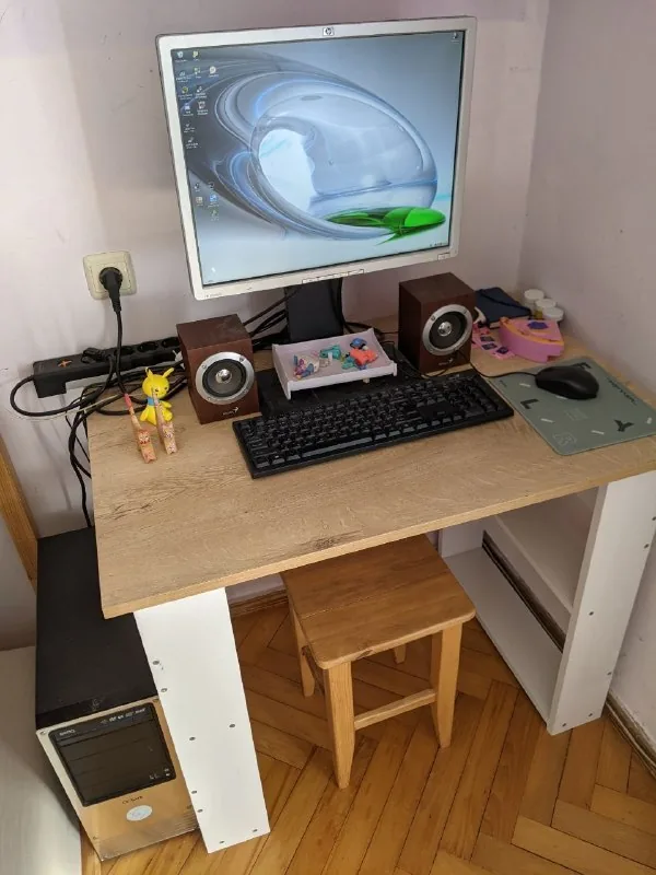 Стол