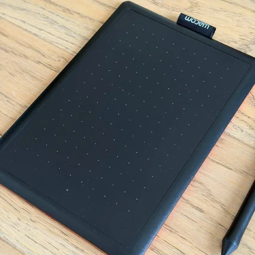 Графический планшет Wacom One S