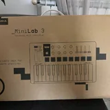 Arturia MiniLab 3 White MIDI Controller 2
