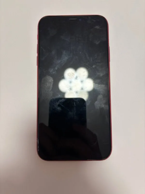 iPhone 8, iPhone XR 5