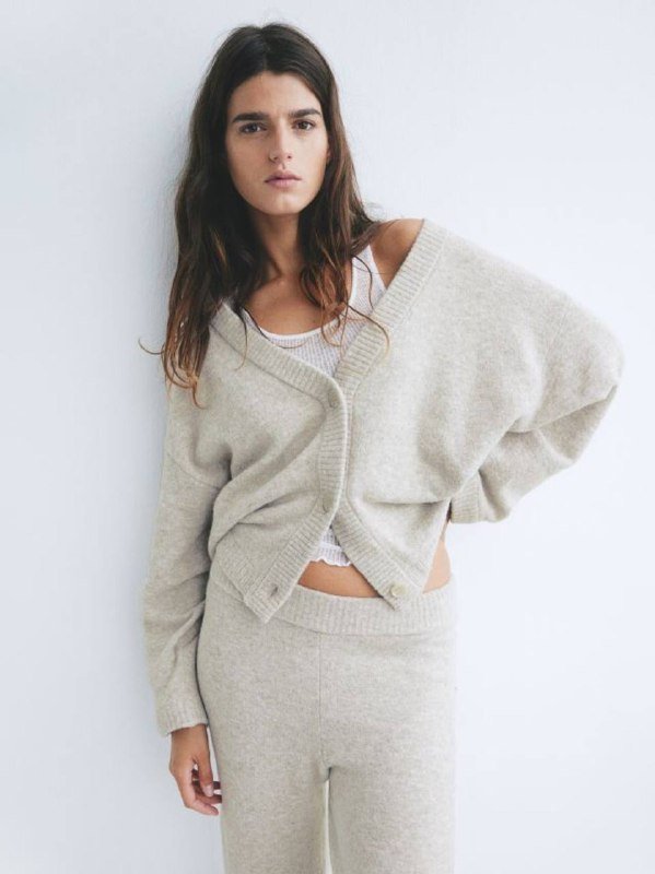 UGG ботинки, свитеры H&M и Massimo Dutti, костюм H&M 6