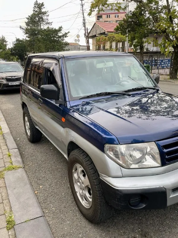 Mitsubishi Pajero iO 1999 1