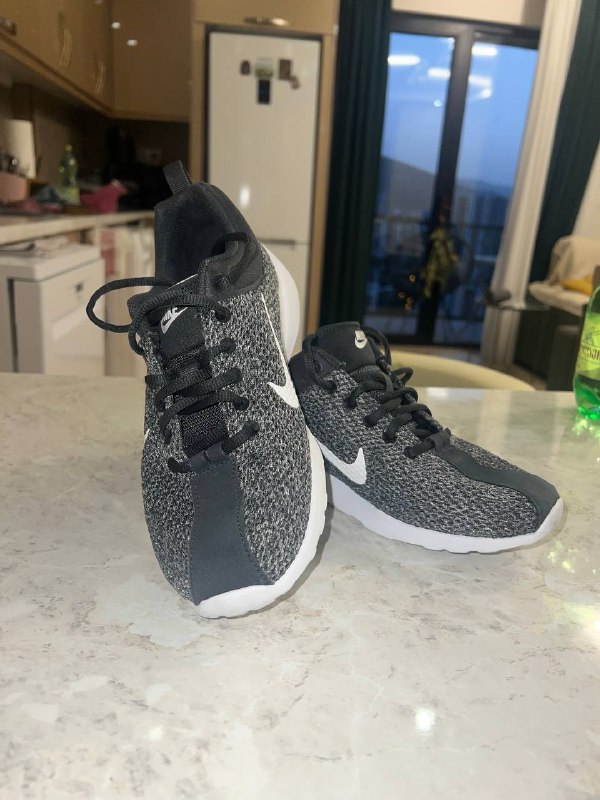 женские кроссовки Nike размер 40