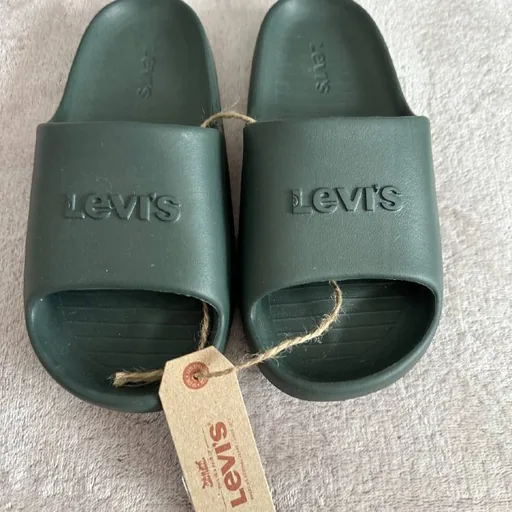Шлепки Levi's, 38 размер