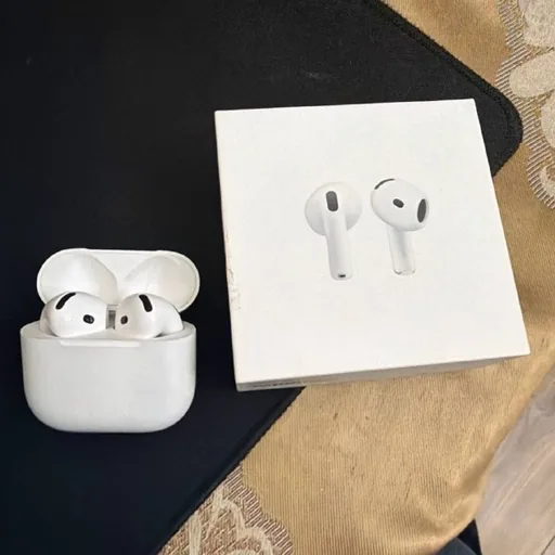 AirPods 4