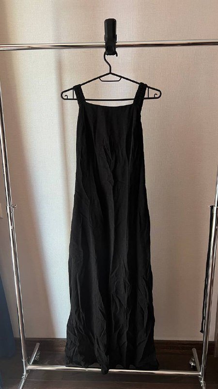 Белый свитшот, черный бомбер, коричневая рубашка, черное платье, белая кофта, серый боди, теплая кофта 4