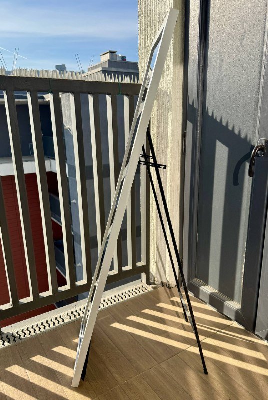 Монитор BenQ GW2490, стол Bofigo, вентилятор Deerma, зеркало Koopman, кресло Gaming chair RAZER LEGEND 6