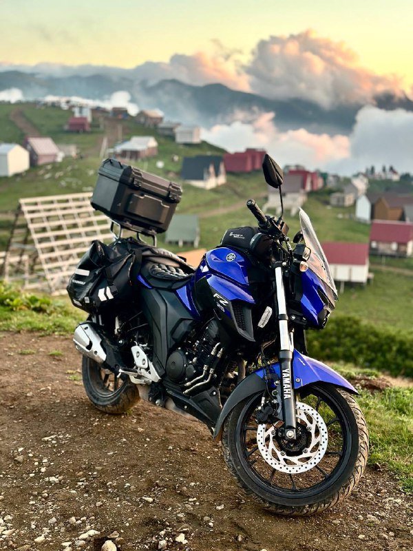 Yamaha fz25 мотоцикл 2022 250 кубов с кофрами и доп светом 4