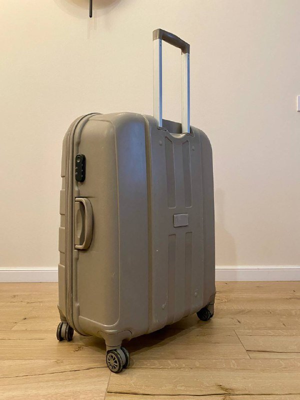 чемодан размер L 2