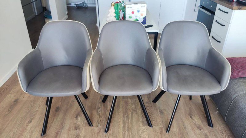 Три вращающихся стула 1