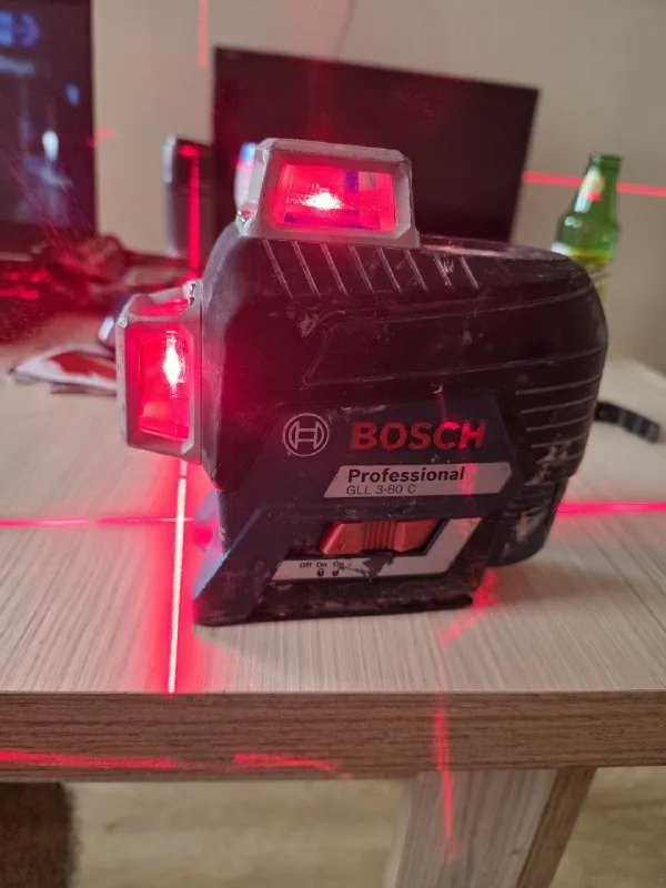 Лазерный уровень Bosch 1