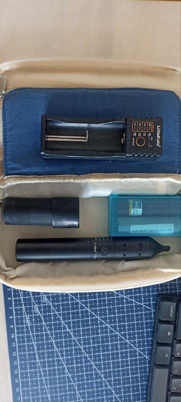 Вапорйзер Xmas 2 pro с запасными АКБ, зарядкой и сумкой