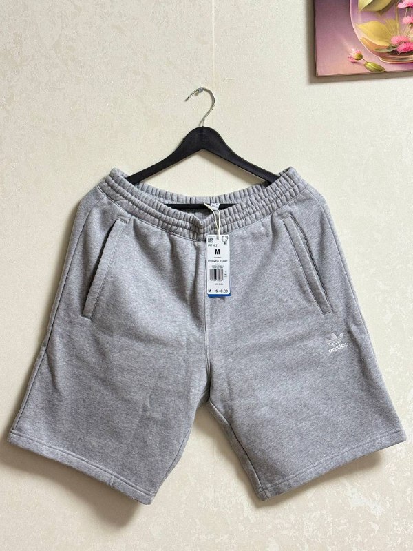 Шорты Adidas, футболка для фитнеса, джинсы, футболка Nike