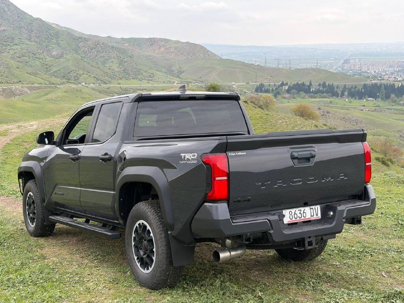 Toyota Tacoma 4