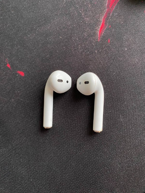 Оригинальные Apple AirPods (1-го поколения) 4