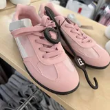 Женские кроссовки 1