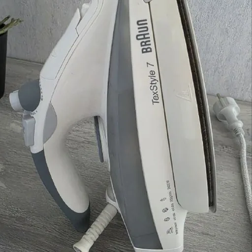 Утюг Braun SI4679