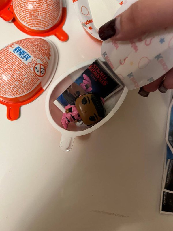 Фигурки Stranger Things Kinder Joy 4