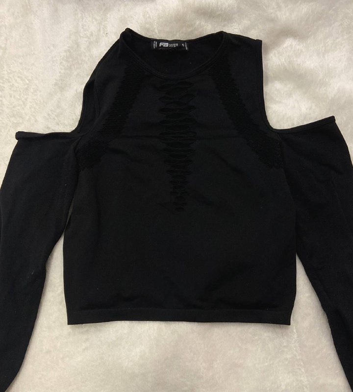 черное атласное платье, платье в цветочек, топики, рубашки, шапки, спортивный топик, теплый топик, ушки зайки 7