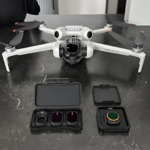 DJI Mini 4 Pro Fly More Combo дрон