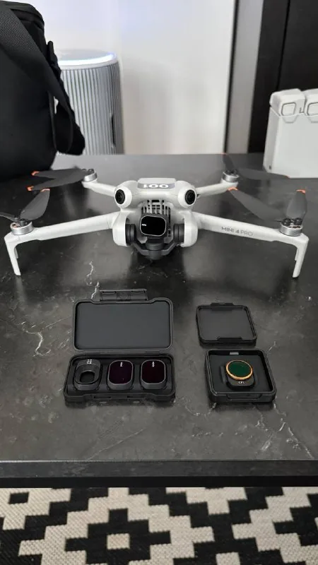 DJI Mini 4 Pro Fly More Combo дрон 1