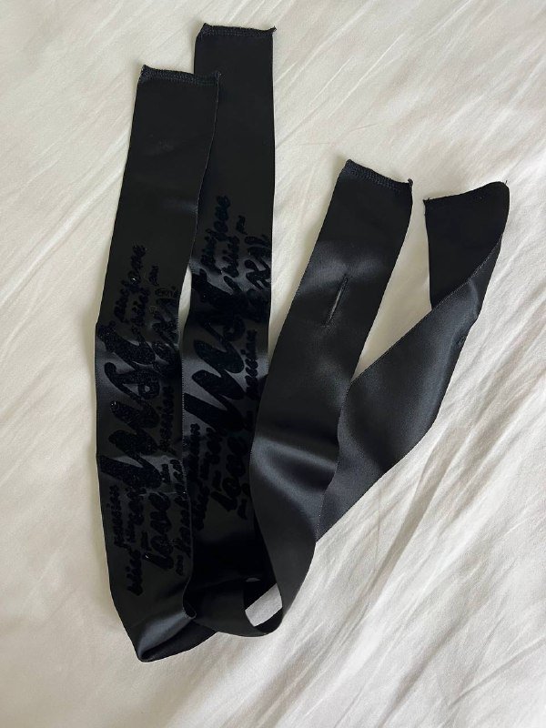 Атласные наручники