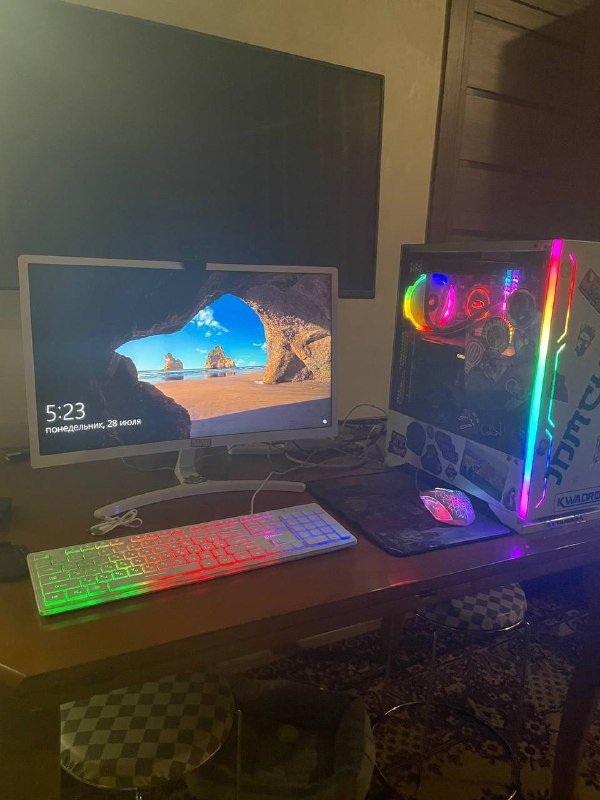 Мощный игровой ПК с монитором и периферией