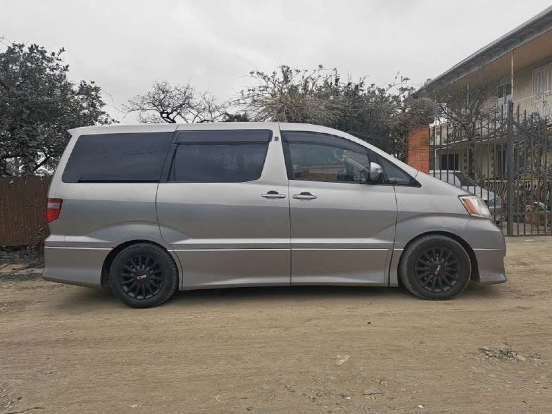 Toyota Alphard 2006