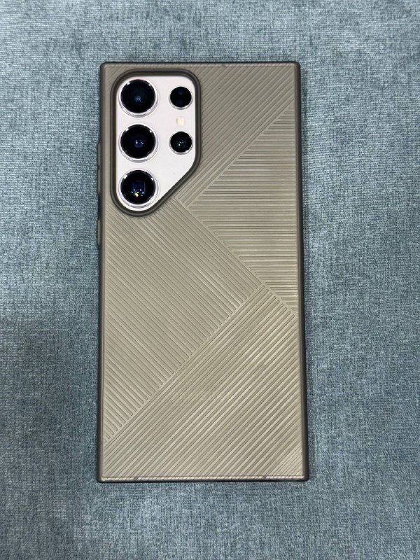 Чехлы для S24 Ultra и Pixel 8 Pro 4