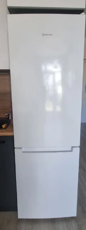 Холодильник Indesit TS 4180