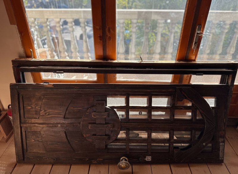 Барные стулья, бочка, зеркальная дверь, декоративная дверь, светильники, динамики, баллоны, косилка, электронагреватель 5